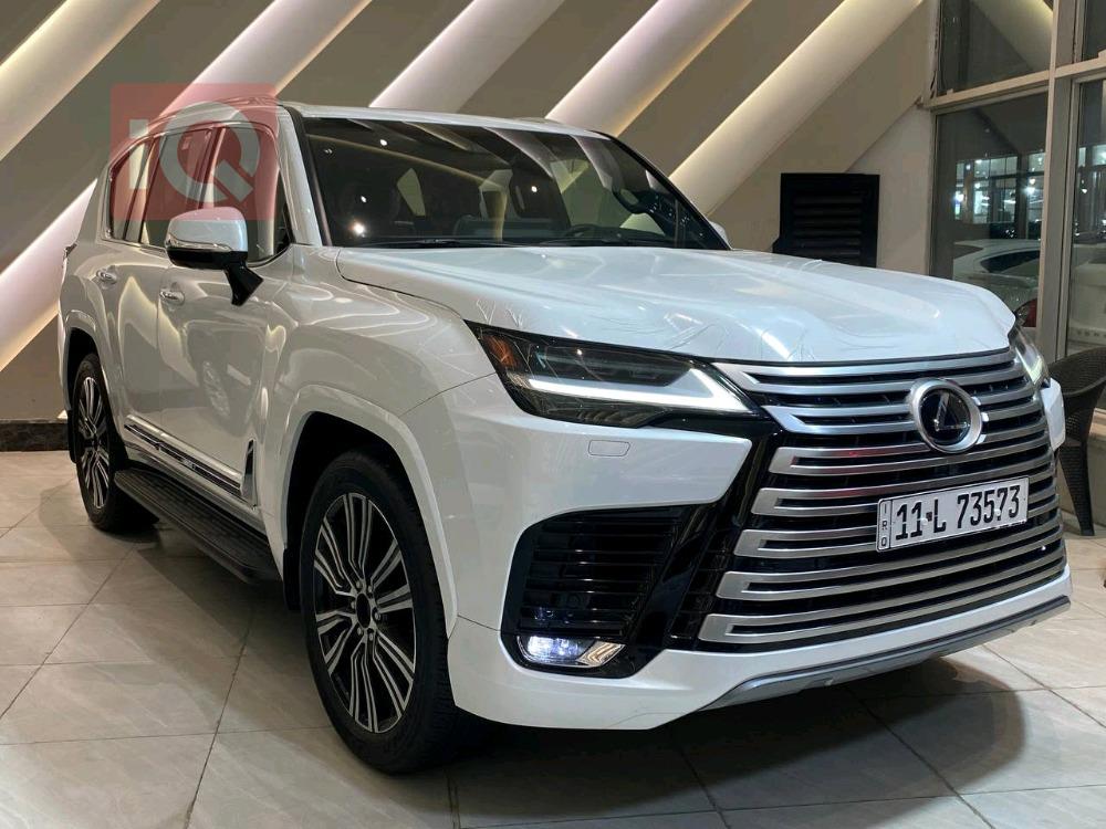 Lexus LX